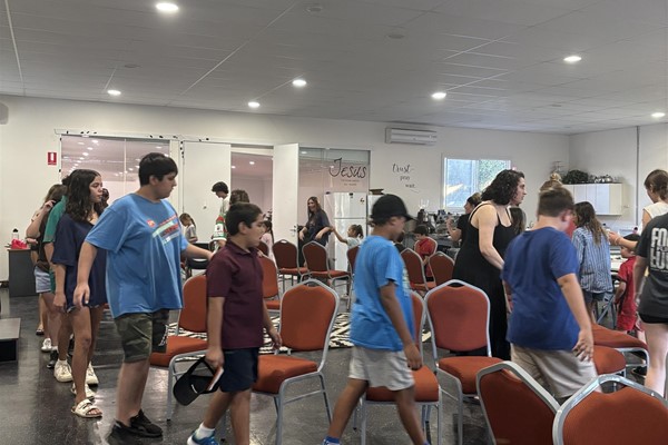 Day 4 - Part 2 - Youth Group and Kangaroos